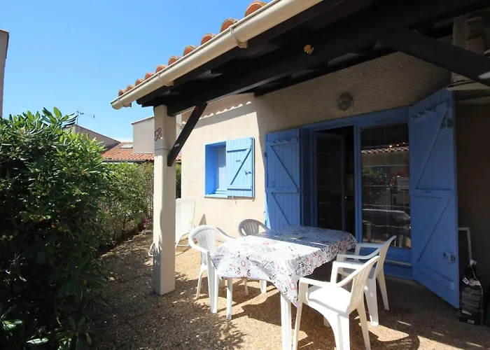 Jolie Maison D'angle, Belle Terrasse Arboree Et Cloturee , 4 Couchages, Cuisine Climatisee , A 400 M De La A Lrhp58 Villa *