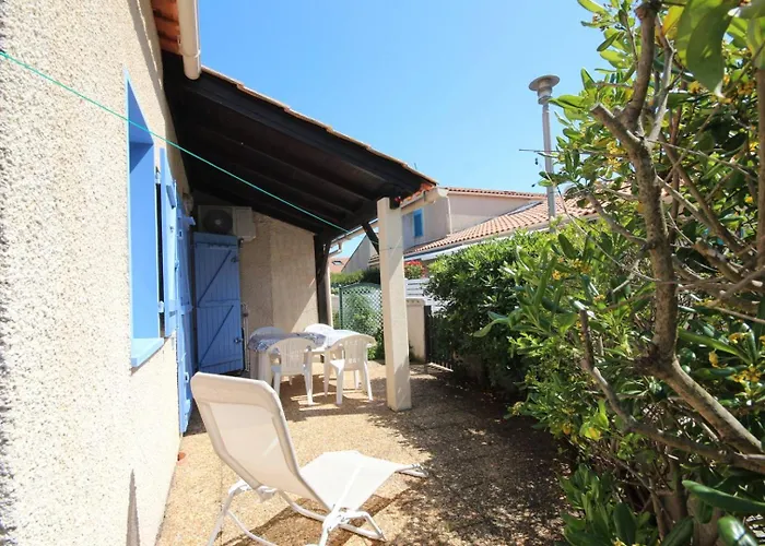 Villa Jolie Maison D'angle, Belle Terrasse Arboree Et Cloturee , 4 Couchages, Cuisine Climatisee , A 400 M De La A Lrhp58 *