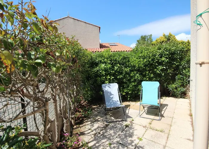Villa Jolie Maison D'angle, Belle Terrasse Arboree Et Cloturee , 4 Couchages, Cuisine Climatisee , A 400 M De La A Lrhp58