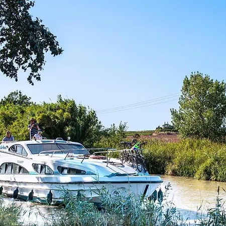 Jolie Maison D'angle, Belle Terrasse Arboree Et Cloturee , 4 Couchages, Cuisine Climatisee , A 400 M De La A Lrhp58 * Portiragnes